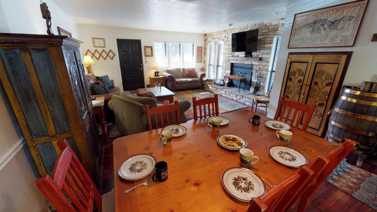 Апартаменти Claim Jumper 8 Townhouse With High Speed Wifi Ред-Рівер Екстер'єр фото